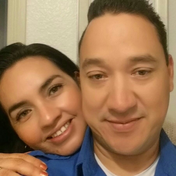 Meet your Posher, Lorena - Picture 1 of 1